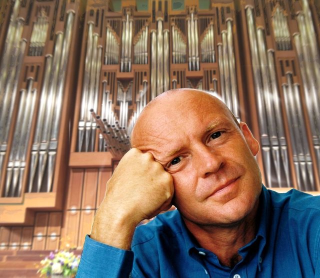 Paolo Crivellaro at the organ